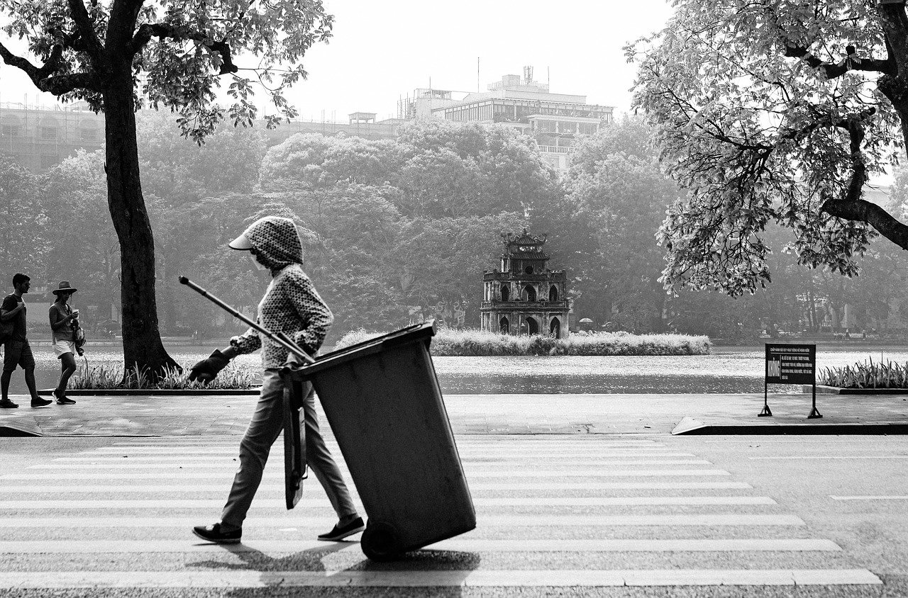 Tips for Photographing Iconic Landmarks in Different Seasons